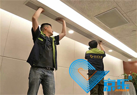 企業(yè)中央空調(diào)風(fēng)管機(jī)出風(fēng)口結(jié)露怎么維修