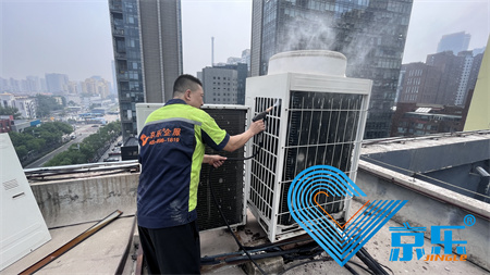 空調(diào)霉味電費暴增 酒店2025五步清洗避坑 省電25%+除菌99%