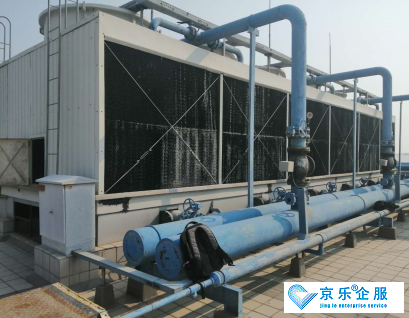 中央空調(diào)冷卻塔出現(xiàn)問(wèn)題需要檢查維修-圖1